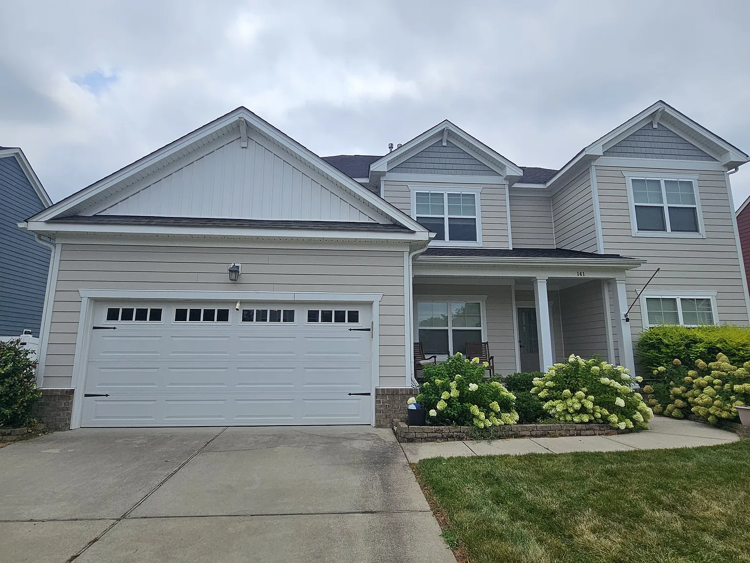 4 bed, 2851 sqft, $4,000 — Photo 4
