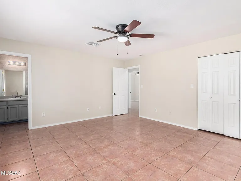 548 S Country Club Rd — Photo 11