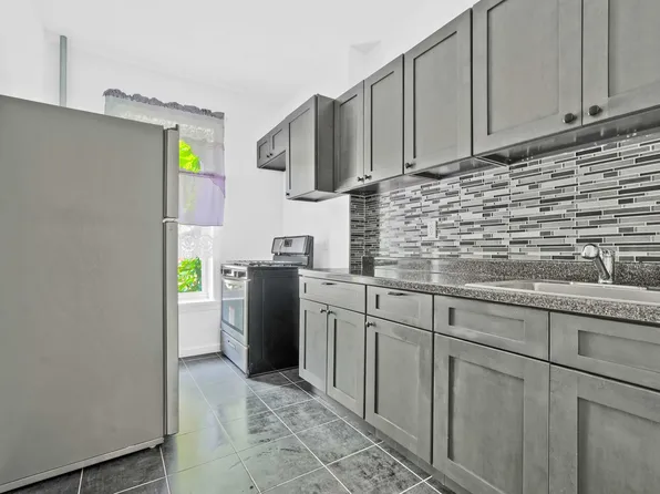 1082 Saint John's Place image 3 of 14