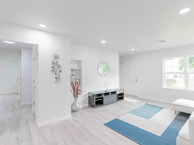 3607 Luca St — Photo 10