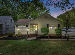 2267 Green Ridge Dr, Wickliffe, OH 44092