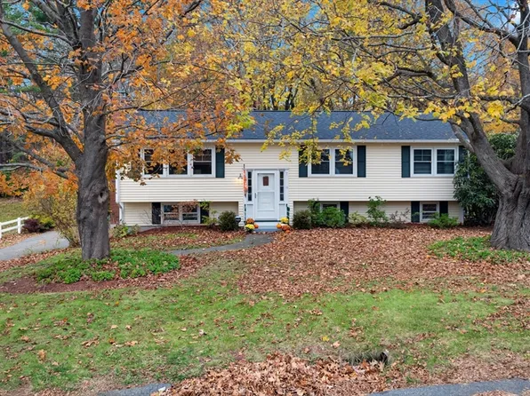 16 Hadley Path, West Brookfield, MA 01585