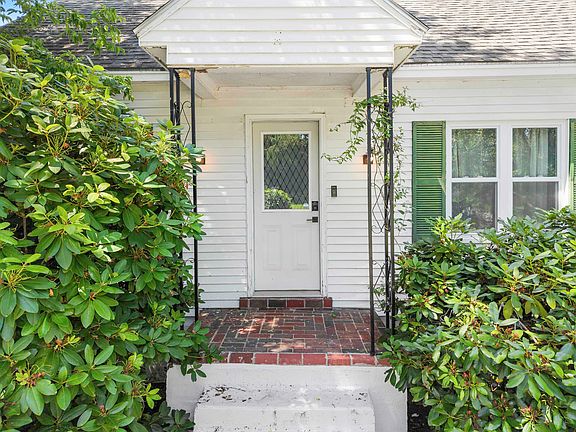 2nd image of 18 Warren Avenue