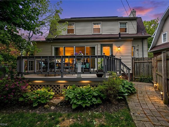 5th image of 1390 Delia Ave