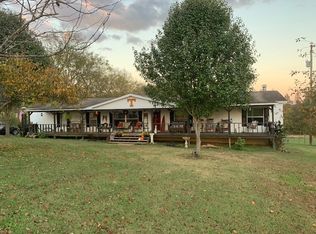 1303 Harsh Ln, Castalian Springs, TN 37031