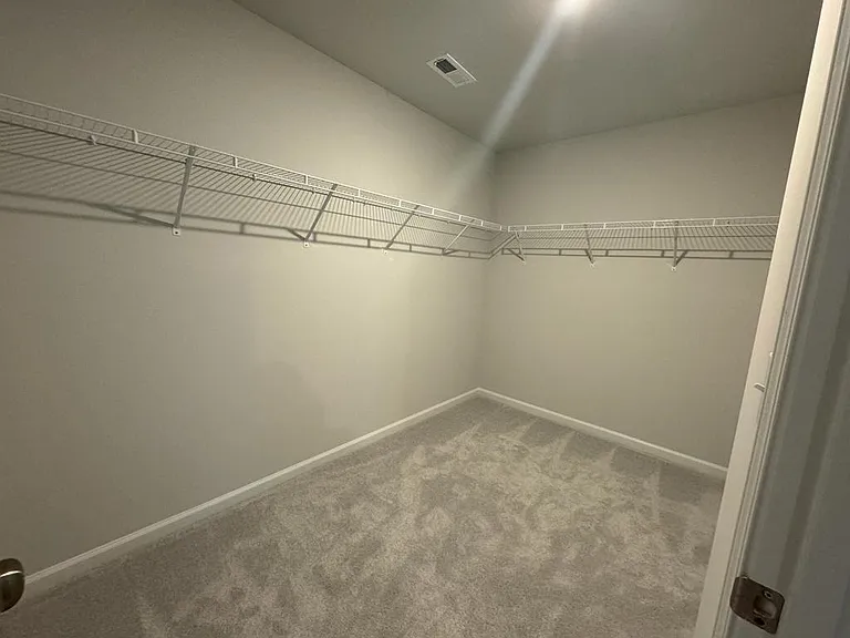 2210 Kasota Ln — Photo 11