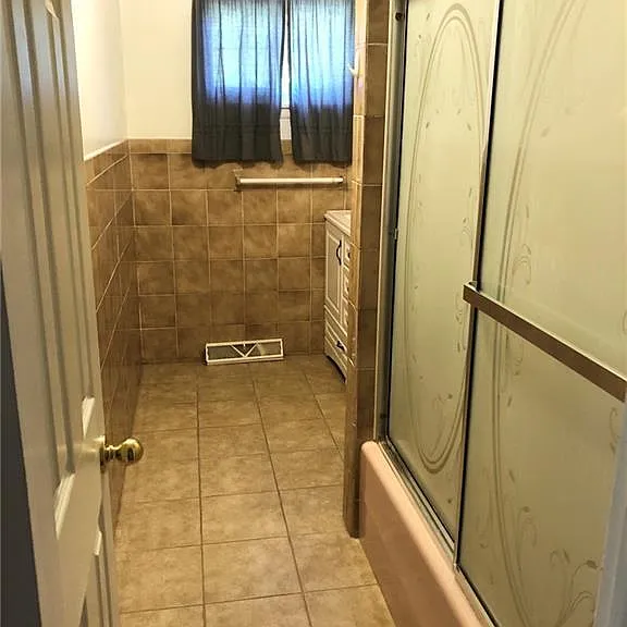 24 Beau St — Photo 10