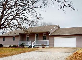 18985 S 1488th Rd, Nevada, MO 64772