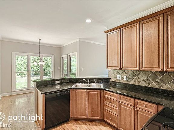 4th image of 1254 Brentwood Ct
