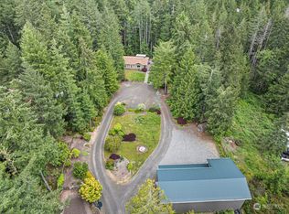 1020 Stavis Drive East NW, Seabeck, WA 98380