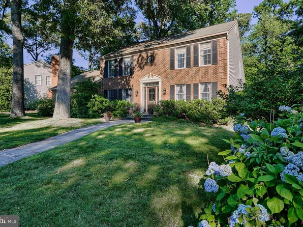 965 Rustling Oaks Dr, Millersville, MD 21108