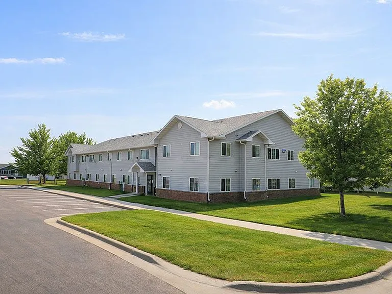 EAST WOODS APARTMENTS — Photo 13
