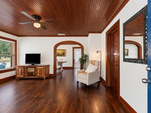 4022 Crosby Cedar Bayou Rd, Baytown, TX 77521