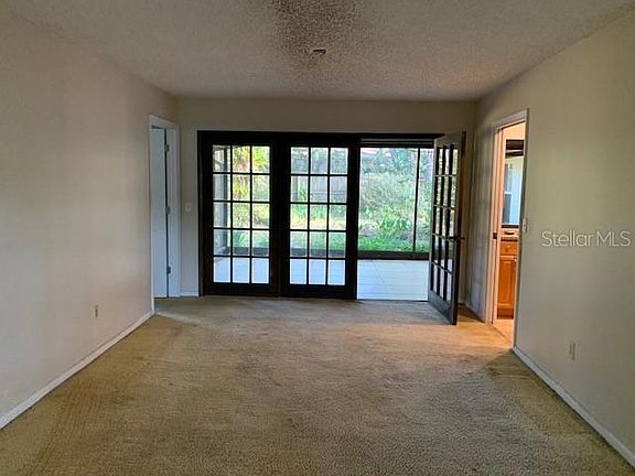 4th image of 6624 Glencoe Dr