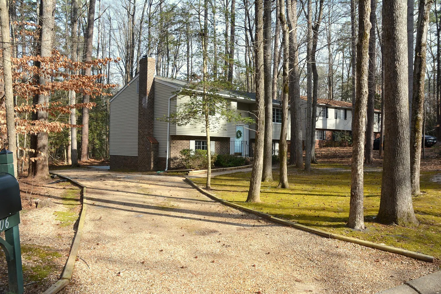 13306 Old Barn Ct photo 1