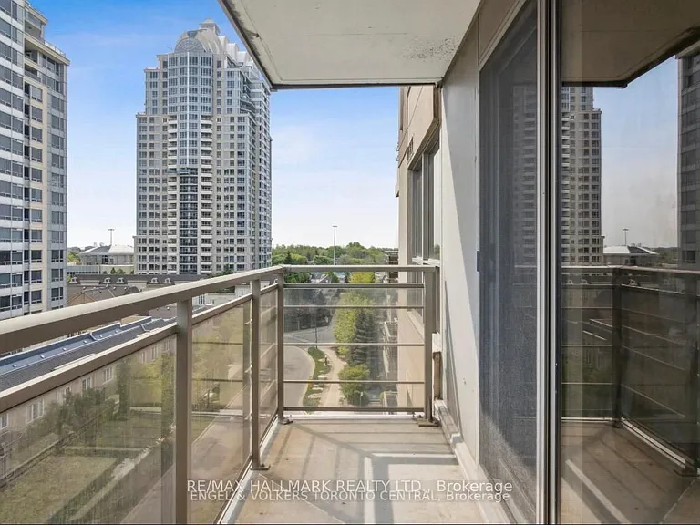 19 Barberry Pl #416 — Photo 19