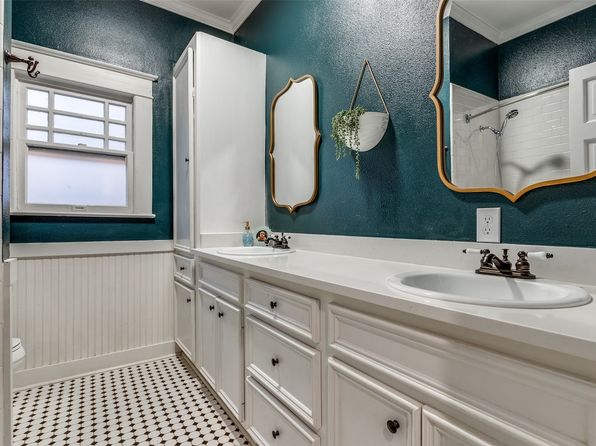 Additional property image - 206 S Edgefield Ave, Dallas, TX 75208