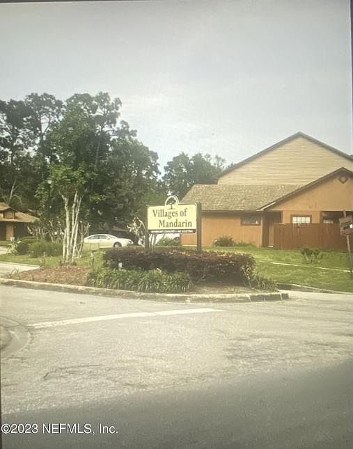 2nd image of 3116R Falconer Dr