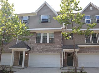 28561 Melanie Ln, Novi, MI 48377