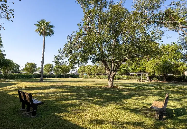 Colony Oaks — Photo 13