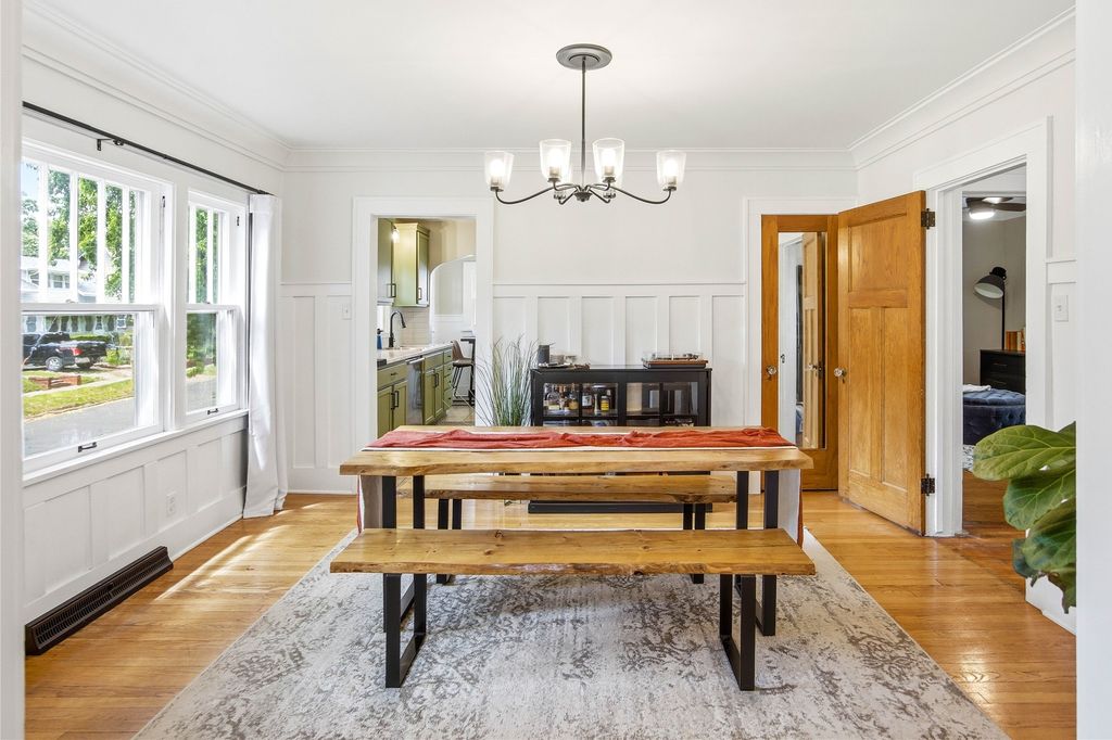 3729 Kingman Blvd, Des Moines, IA - More