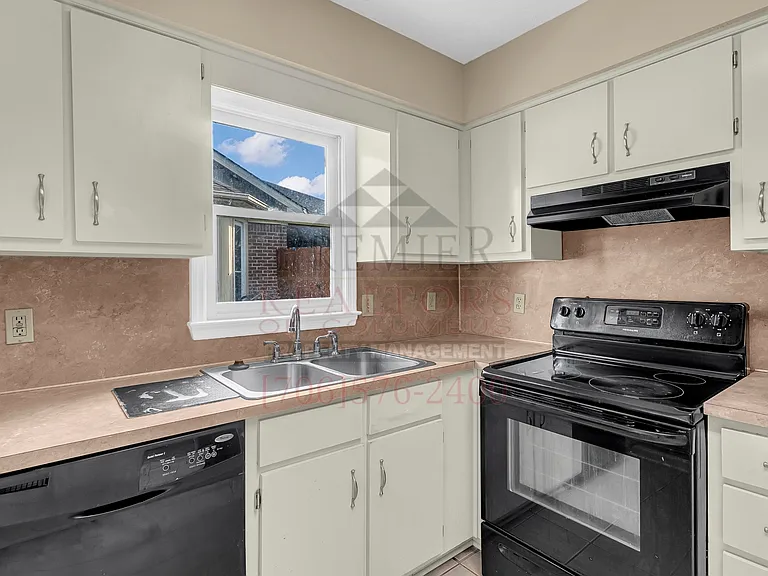 883 Chesapeake Way — Photo 29