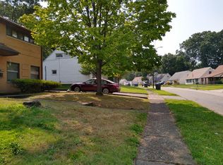 1154 Cooper Dr, Cuyahoga Falls, OH 44221