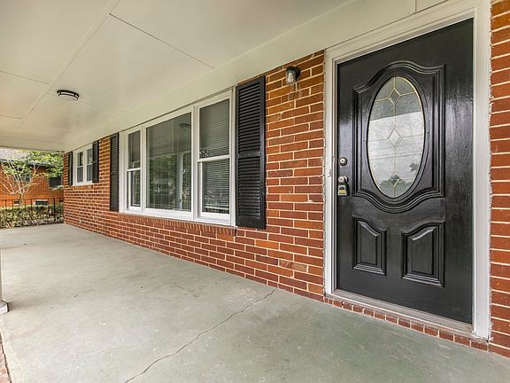 4th image of 3723 Lucerne Dr