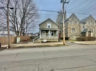 816 11th St UNIT A, Beaver Falls, PA 15010