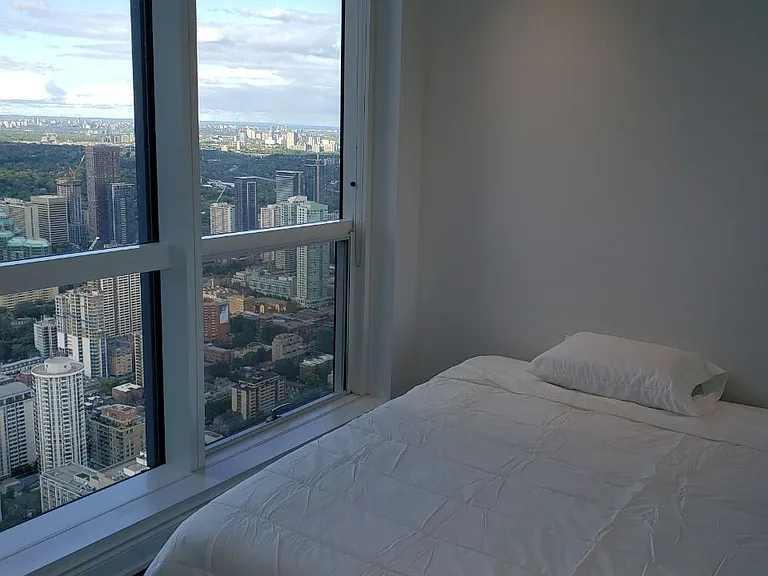 388 Yonge St #7401 — Photo 17