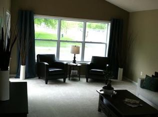 859 Bella Dr #859, Saint Paul, MN 55127