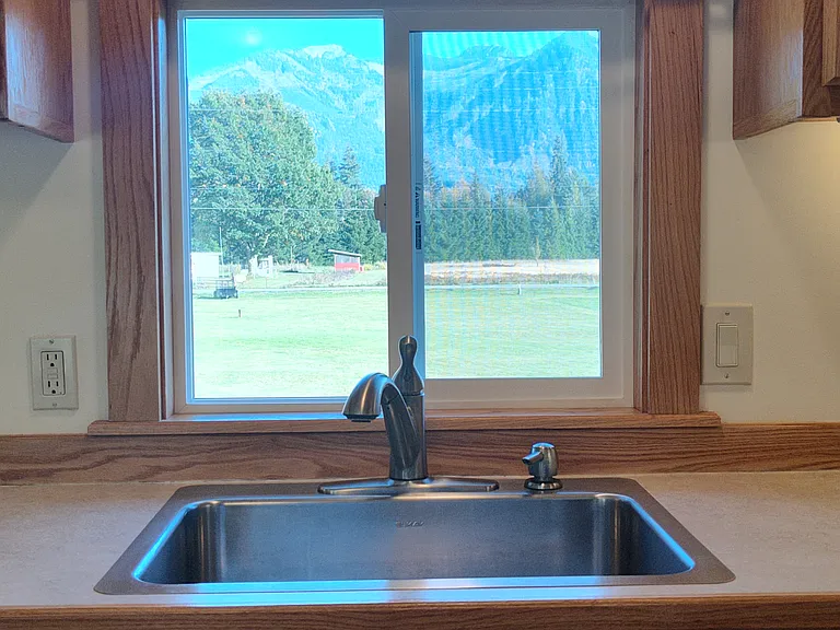 5610 Mount Baker Hwy — Photo 13