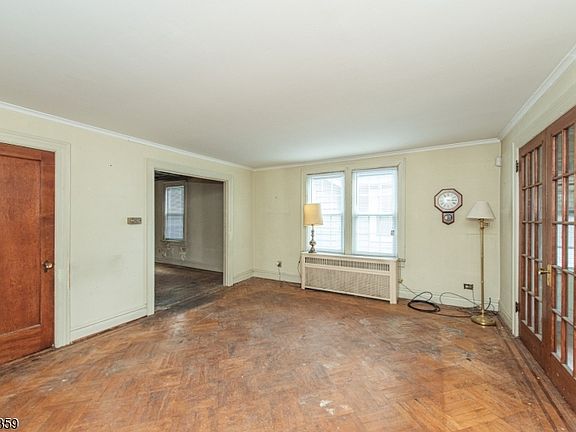 5th image of 481 Jefferson Ave