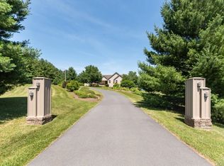 1431 Rockfish Rd, Waynesboro, VA 22980