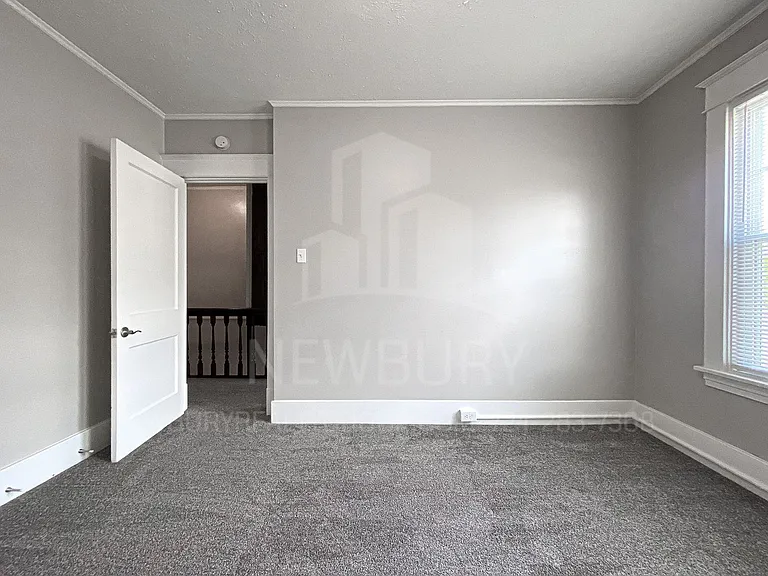 303-317 Wilson Ave — Photo 39