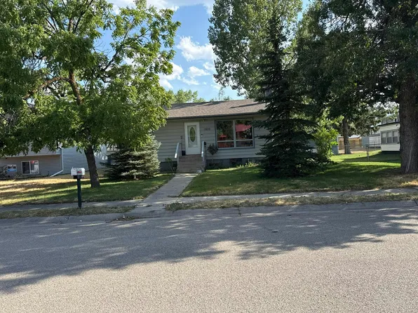 1820 Williams St, Sturgis, SD 57785