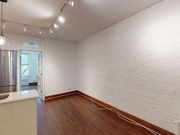 4th image of 430 E 87th St APT 4D