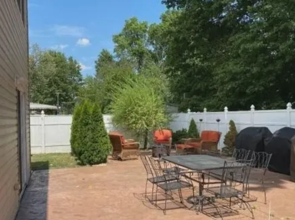 327 Edgewood Rd, Linden, NJ 07036