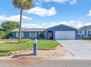 911 Silver Palm Way, Apollo Beach, FL 33572