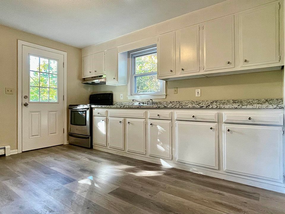 46 Saint Anselm's Drive, Manchester, NH 03102 Zillow