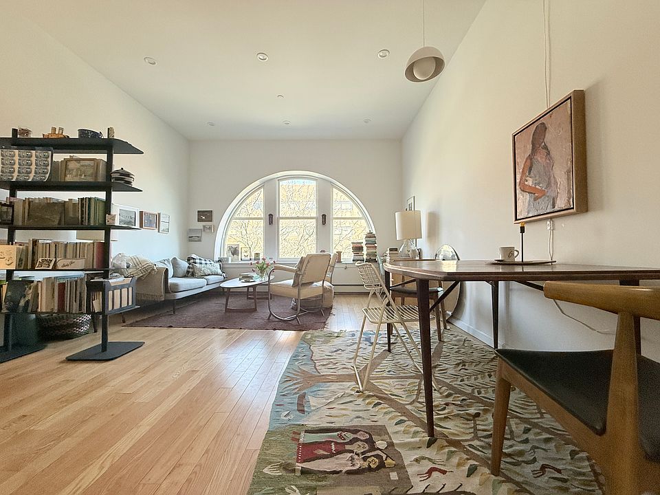 1st image of 460 W 145th St #3
