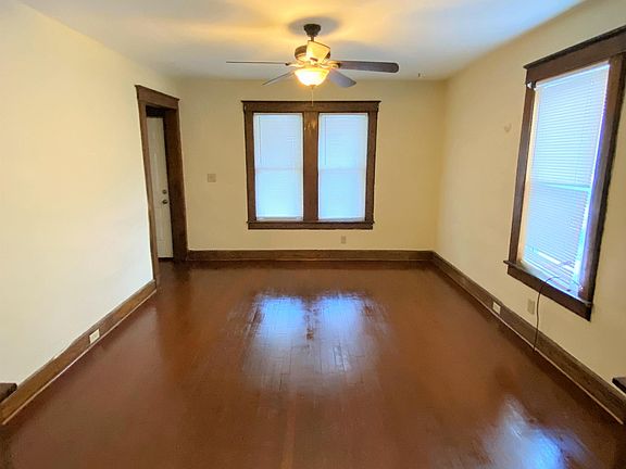 2nd image of 18 Parsons St #1