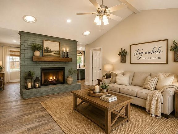 3rd image of 312 Trailwood Cir