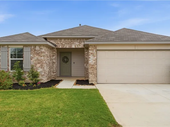 323 Elephants Ear Dr, New Braunfels, TX 78130