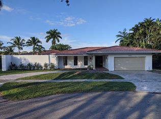 15941 Dornoch Round, Miami Lakes, FL 33014