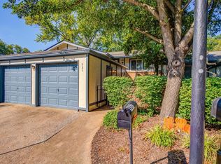987 Silversprings Ln, Ballwin, MO 63021