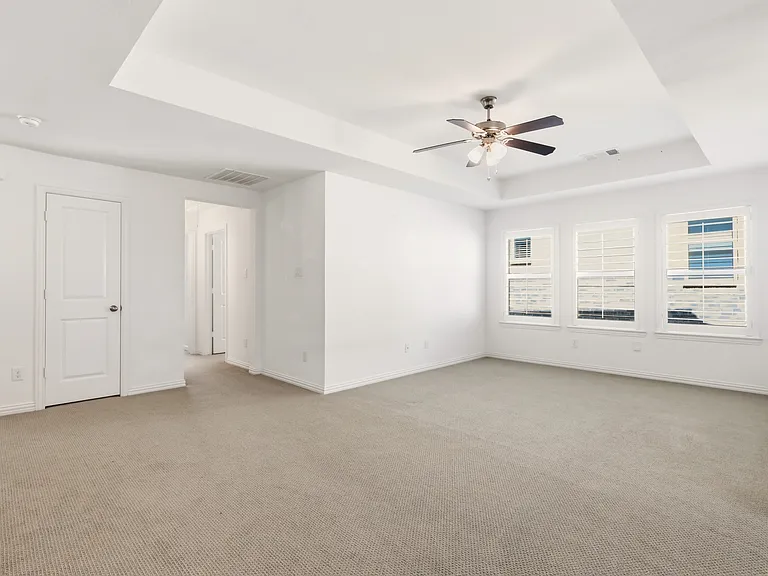 4261 Sandhills Ln — Photo 18