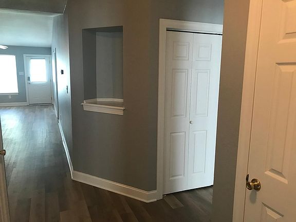 3rd image of 2947 Jessica Dr