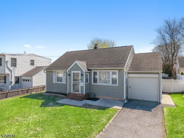 41 Birchwood Ter, Clifton City, NJ 07012