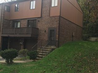 312 Benson Cir, Pittsburgh, PA 15227